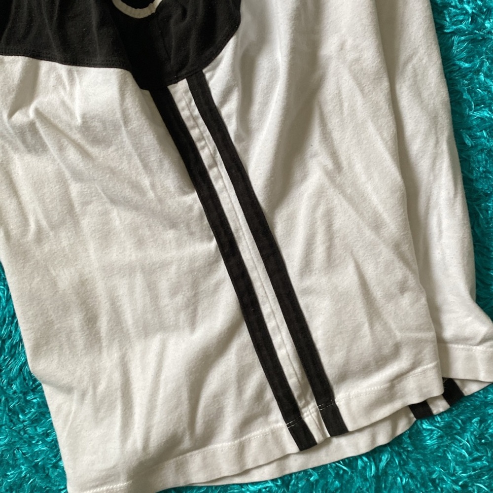 White and Black Sleeveless muscle Top - Picture 17 of 17